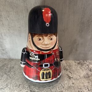 Walkers Scottish Highlander Tin Bagpipe 8.5” Tall Wobbly Collectible Cookie
